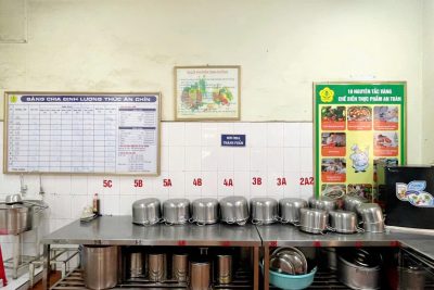 TRƯỜNG MẦM NON VÂN GIANG PHỐI HỢP VỚI PHỤ HUYNH TRONG CÔNG TÁC VỆ SINH AN TOÀN THỰC PHẨM VÀ GIÁM SÁT BỮA ĂN CHO TRẺ